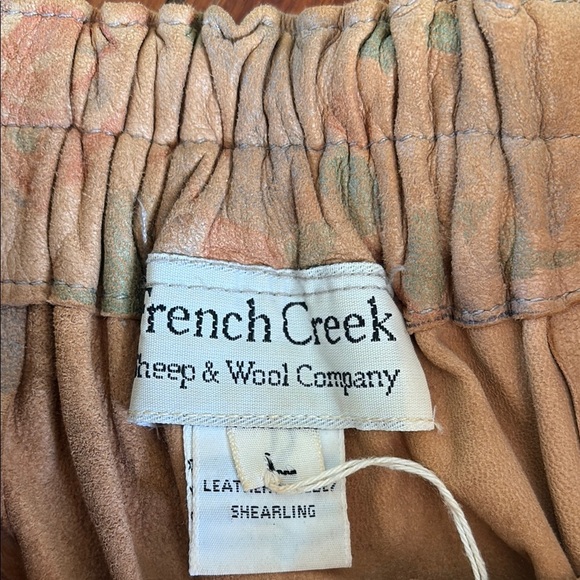 True Vintage French Creek Floral Tan leather Skirt size small - Picture 4 of 4